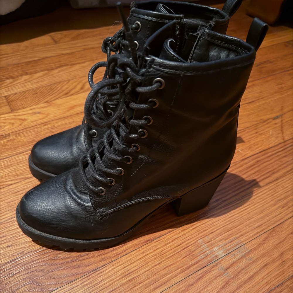 Black Lace-Up boots
